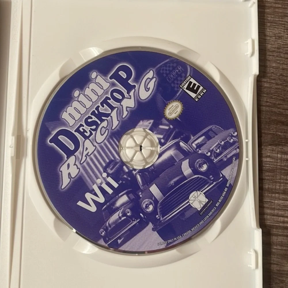 Wii - Mini Desktop Racing - Picture 3 of 3